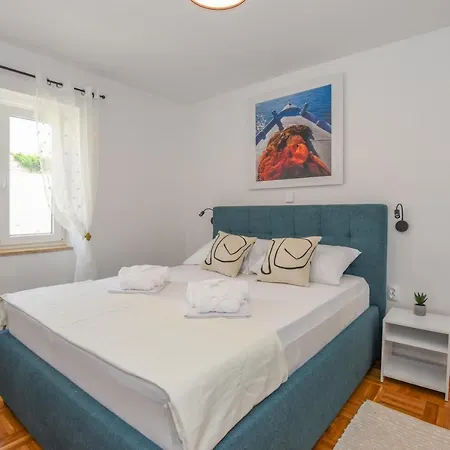 Sidro Apartament Pag Town